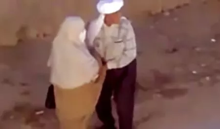 نوجوان, دخترک معصوم, fucks در یک دختر و مادر رقص سکسی سوپر او