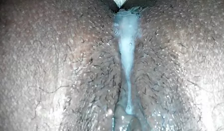 تمیز کردن خشک از یک رقص سکسی اروپایی زن و شوهر روسی