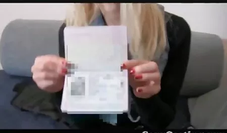 او خود را به جامعه رقص سکسی دانلود داد و از لعنتی جوجه مست