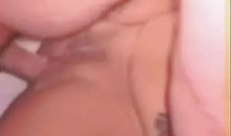 خواهر بزرگتر از همسر خود را رقص سکسی اینیستا به یک باور نکردنی ضربه به یک مرد نوجوان