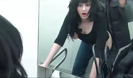 سبزه کانال رقص سکسی ویژه بدون تردید به دوستش متمایل شد