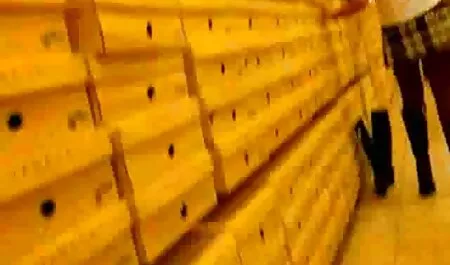دمار از روزگارمان درآورد یک دختر برای یک غلتک کلیپ های رقص سکسی