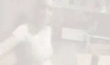 آزمون فاک کلیپ رقص سکسی دختر یک دختر شکننده در چمن